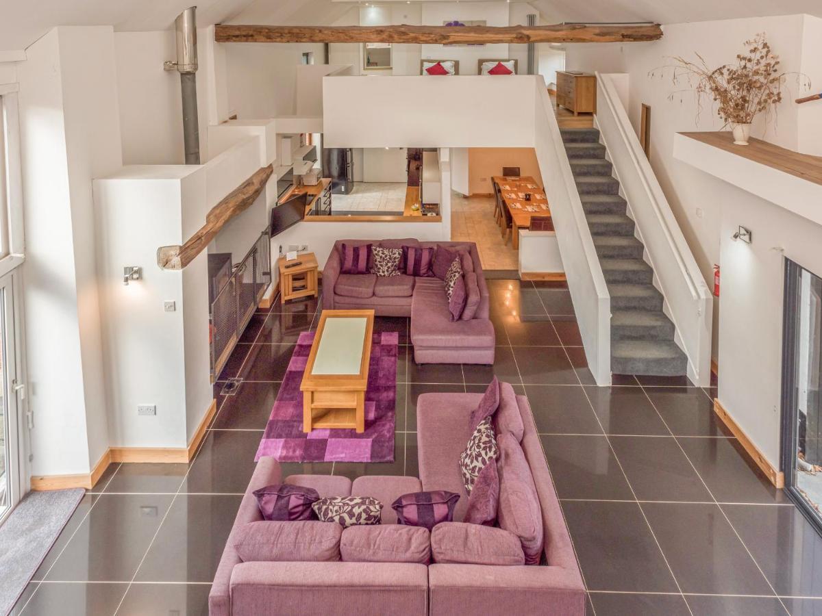 Flint Barn Villa Норт Уолшам Екстериор снимка